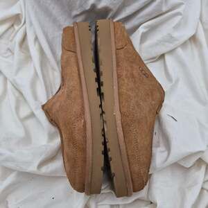 UGG Marcman Suede Leather Chestnut slip-on clog Men's size 9